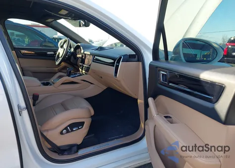 2021 Porsche Cayenne Coupe z USA, uszkodzony, nr VIN WP1BA2AY6MDA40800